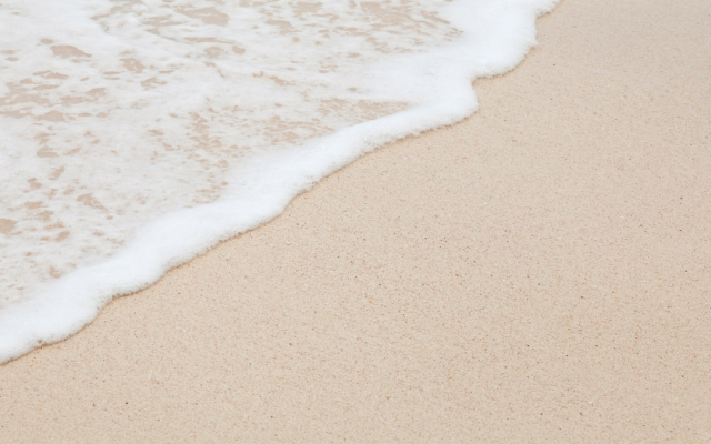 Защо 51 плажни ивици по Южното Черноморие ще останат неохраняеми това лято