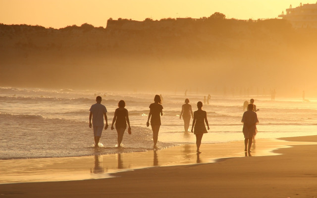 Двойни такси за туристите в Лисабон