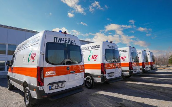 Криза за кадри в спешната помощ, а 2000 парамедици стоят без работа