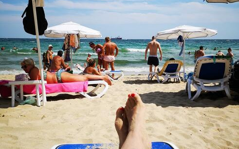 В Гърция или България? Експерт направи сметка къде да идем на море