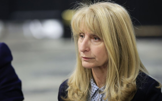 Номинираната за служебен премиер ще представи състав за кабинет, кои са спряганите имена