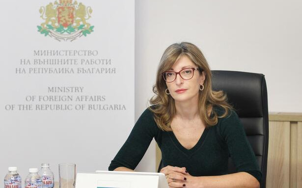 ГЕРБ ще предложат за еврокомисар Екатерина Захариева, ИТН - Велислава Петрова, БСП - евенуално Сергей Станишев, но ще го обмислят