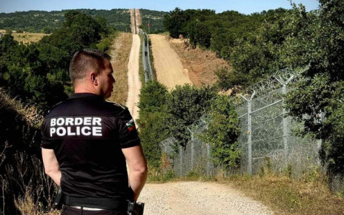 Търсят граничари за работа