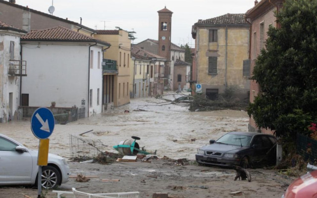 Бурята „Борис“ удари Италия