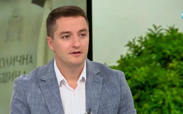 Явор Божанков: Партия "Възраждане" са автентични тъпанари!