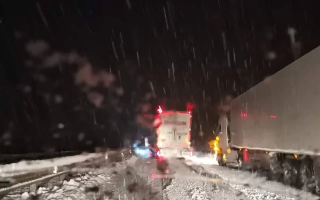 Ад на "Струма": Движението от Перник към София е блокирано