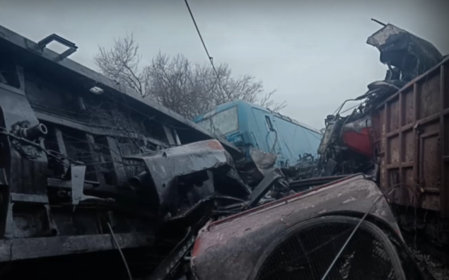 Единият пострадал при влаковата катастрофа край Локорско е в тежко състояние