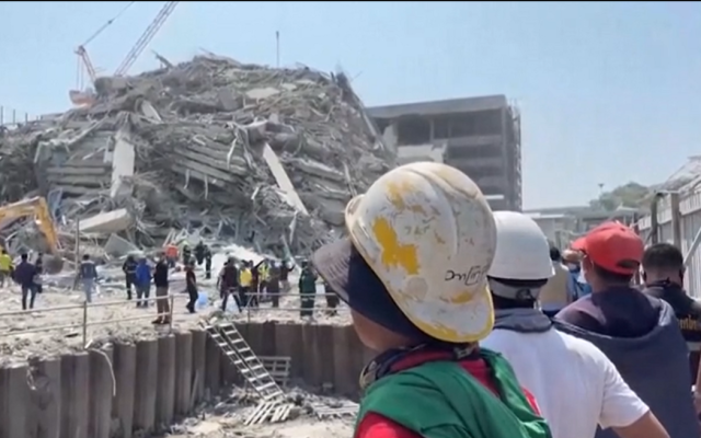 След опустошителното земетресение: Мъж оцеля 5 дни под развалините на хотел в Мианмар