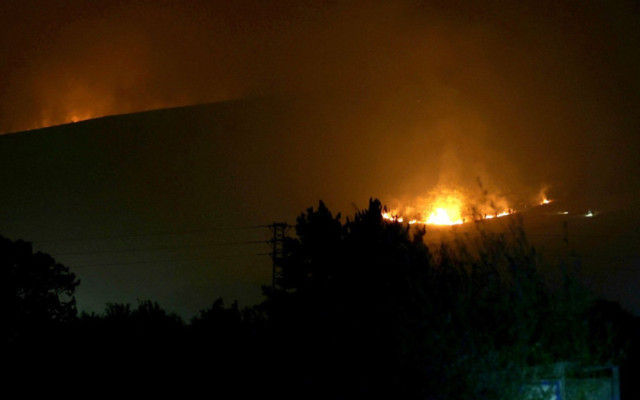 Овладян е страшният пожар край София, има засегнати къщи