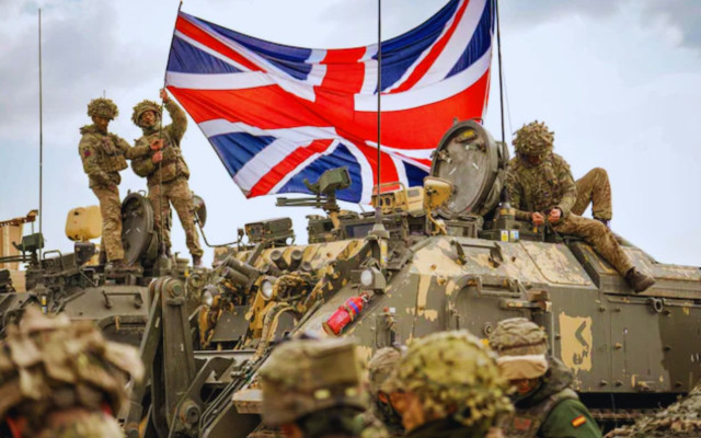 Великобритания подготвя войски за разполагане в Украйна след мирното споразумение