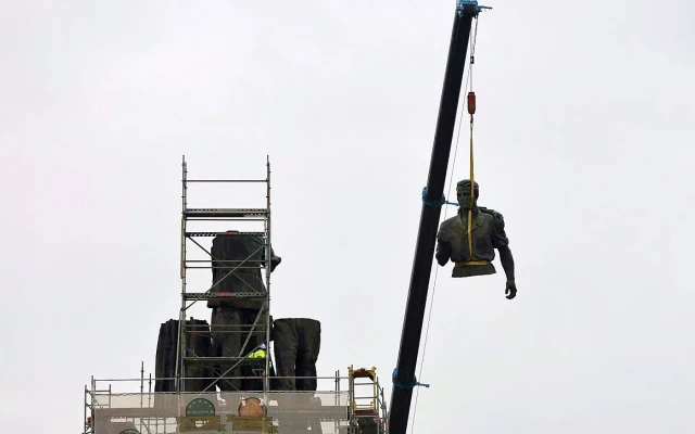 Предлагат паметник на Аспарух да замени монумента на Съветската армия