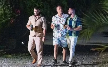 Агресия в "Ергенът"! Инфлуенсърка в сълзи, отстраниха участник