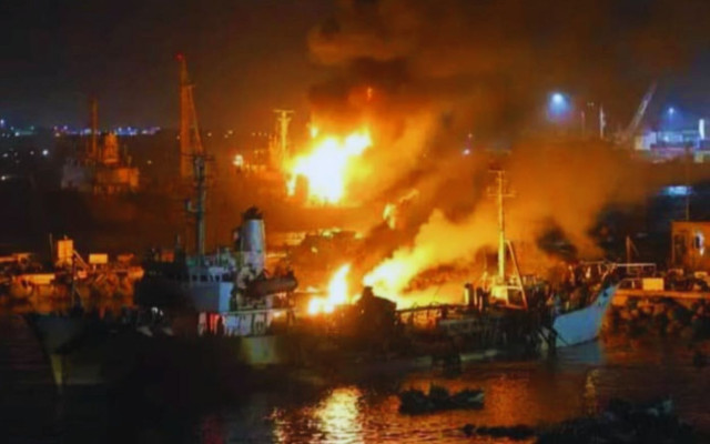 Саудитска Арабия удари пристанище в Йемен, обвинявайки ОАЕ в подкрепа на сепаратисти