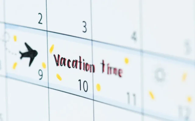 Шест дълги уикенда през 2026 г., ще работим 1 984 часа