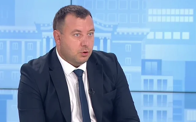 "Възраждане" постави условия за коалиция с Румен Радев