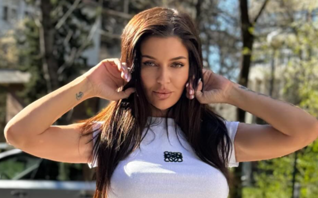 Звездни джигити: Димо Алексиев без книжка, Дебора с присъда