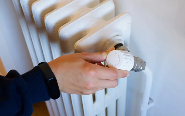 Аварии оставиха без парно и топла вода центъра на София