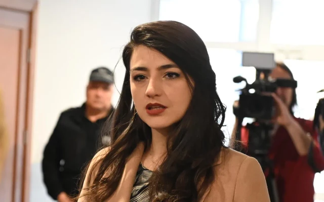 Лена Бориславова: Балабановци и Тошковци не могат да преглътнат факта, че си отиват