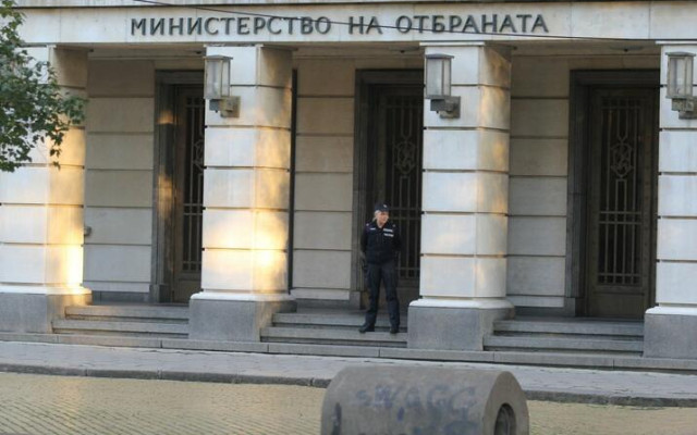 Нови зам.-министри и в Отбраната