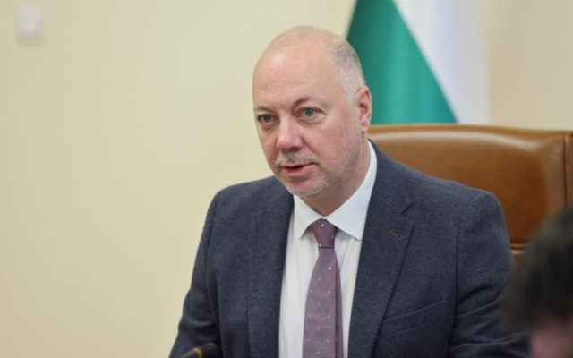 Росен Желязков освободи всичките си зам.-министри