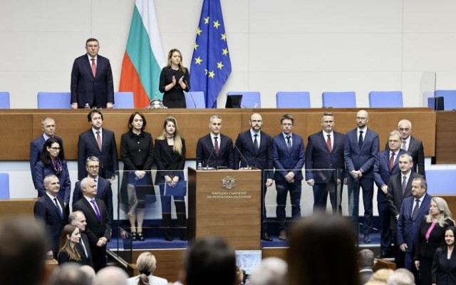 Служебният кабинет „Гюров“ положи клетва в Народното събрание