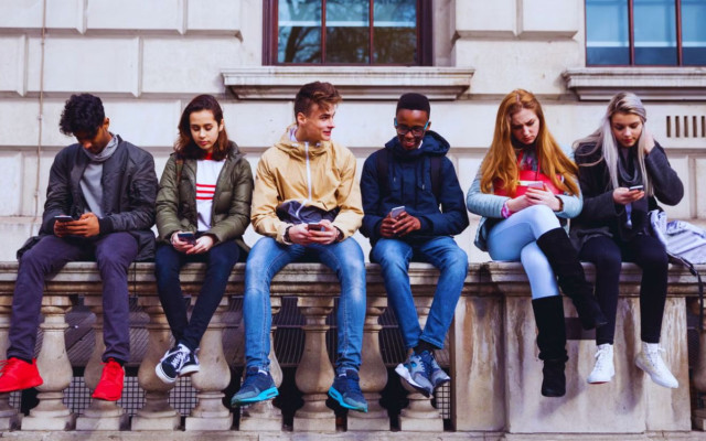 Близо 1,9 милиона висшисти в Германия застрашени от бедност