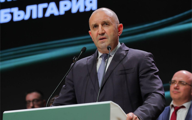 Радев : Борисов говори открито за добив на шистов газ в житницата ни, гражданите могат да го спрат на изборите