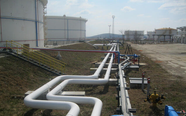 ЕК: Няма краткосрочна заплаха за европейските доставки на горива