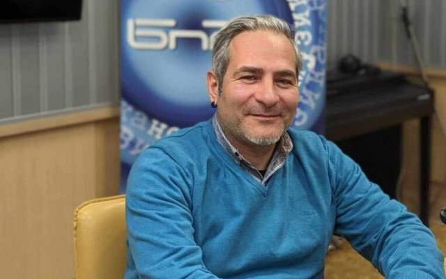 Политологът Любомир Стефанов: Очаквам 5 партии в парламента