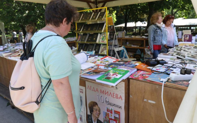 „Пролетен базар 2026“ завладява центъра на София