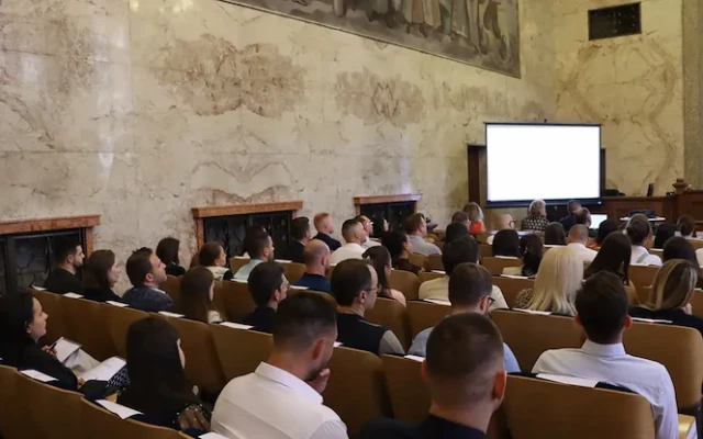 584 юристи се борят за 30 места за младши съдии