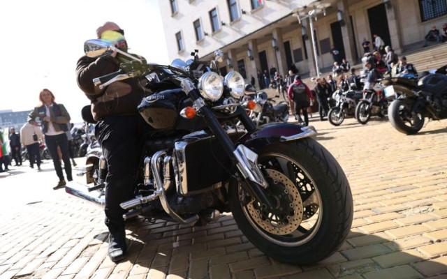 Затварят улици и променят градския транспорт в София за мото сезон 2026