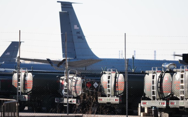 ВИДЕО Четири от американските самолети у нас излетяха, транспондерите им са изключени