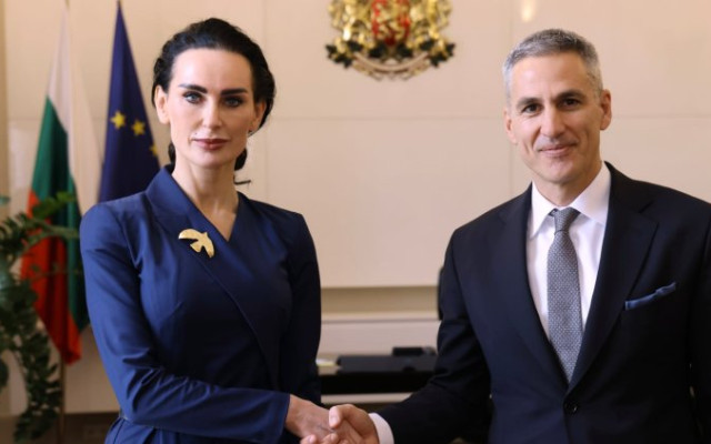 Гюров: Оставаме последователен партньор на Украйна