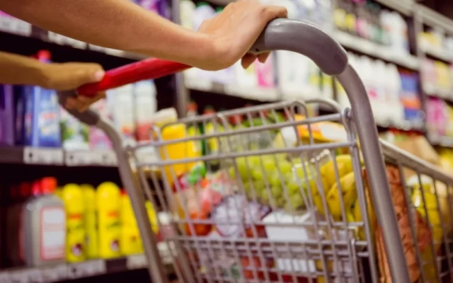 Поскъпване при храните ще е по-бавно, отколкото при горивото