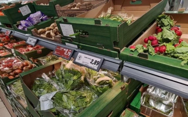 Големите вериги: В момента най-скъпо купуваме плодовете и зеленчуците заради вноса от чужбина