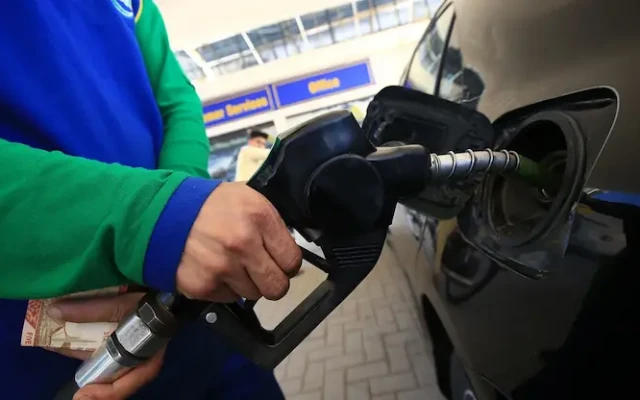 Румъния обявява петролна криза