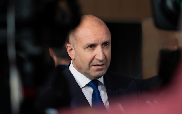 Кои са хората в листите на Румен Радев?