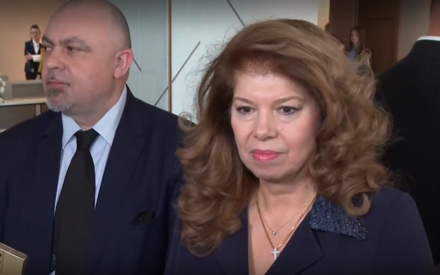 Президентът Йотова: Очаквам по-цялостен пакет компенсации за високите цени на горивата