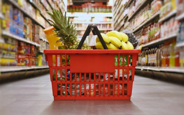 Малката потребителска кошница у нас прехвърли 61 евро