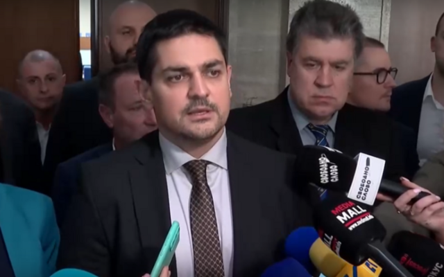 Радостин Василев за споразумението с Украйна: Гюров няма легитимация да подписва дългосрочни договори