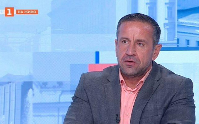 Харизанов: За момента не се виждат затворени врати между Радев и Борисов!