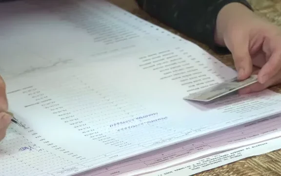 Кой има право да гласува в парламентарните избори на 19 април?