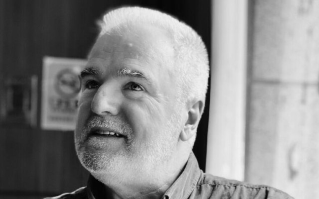 С аплодисменти изпратиха Кирил Ампов в последния му път: "Той беше светла душа"