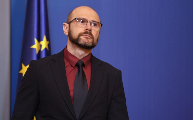 Янкулов потвърди: Емилия Русинова е пътувала с Пепи Еврото от Осемте джуджета