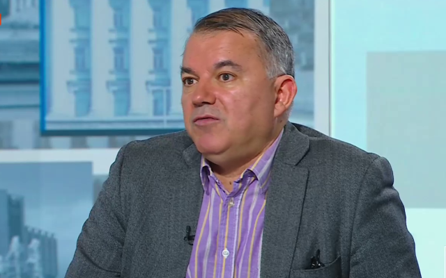 Богомил Николов: Да не стане така с хеликоптерните пари, че хем центе да се вдигат, хем бизнесът и помощи да получава