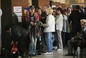 15 000 полицаи бдят за изборния процес