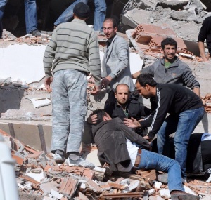 Стотици убити в резултат на труса в Турция