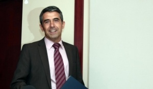 Плевнелиев – красив, умен, послушен