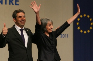 Преднината на Плевнелиев се стопи до 5%